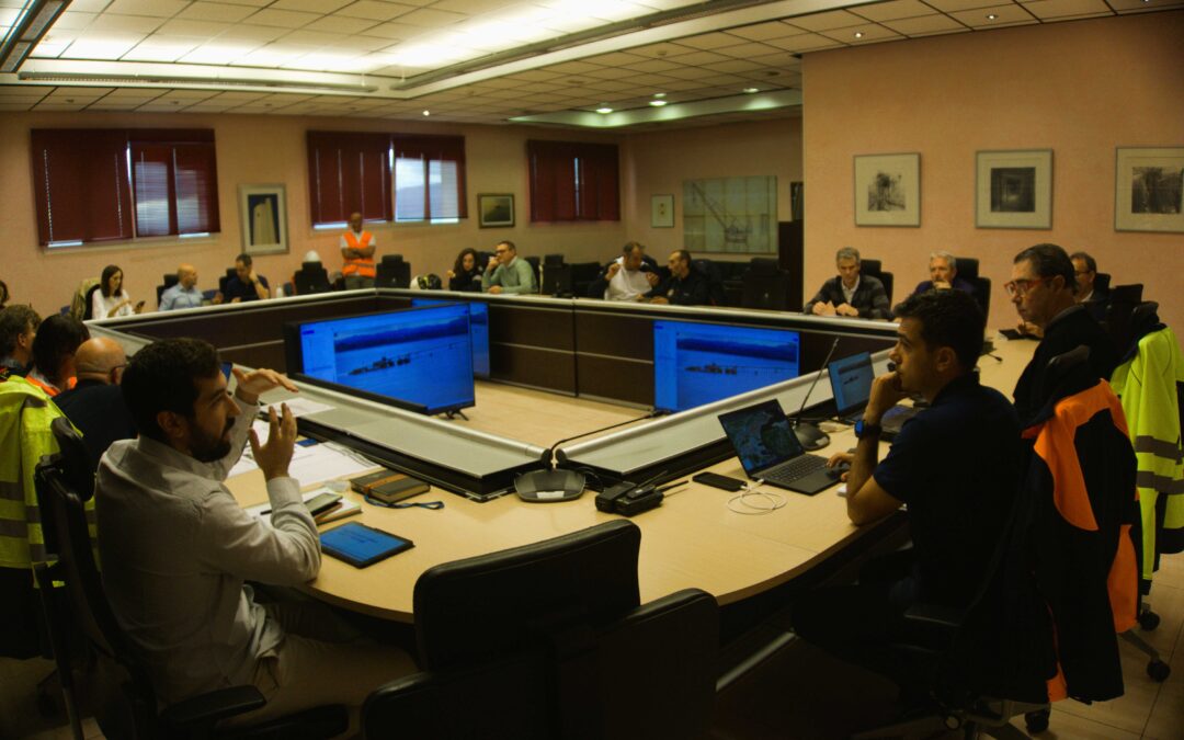 IHCantabria participa en el simulacro de emergencia en el Puerto de Santander, anticipando la trayectoria de un derrame de hidrocarburos gracias a su software IHTESEO.